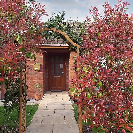 Little Acorns Villa Грейт Малвърн Екстериор снимка